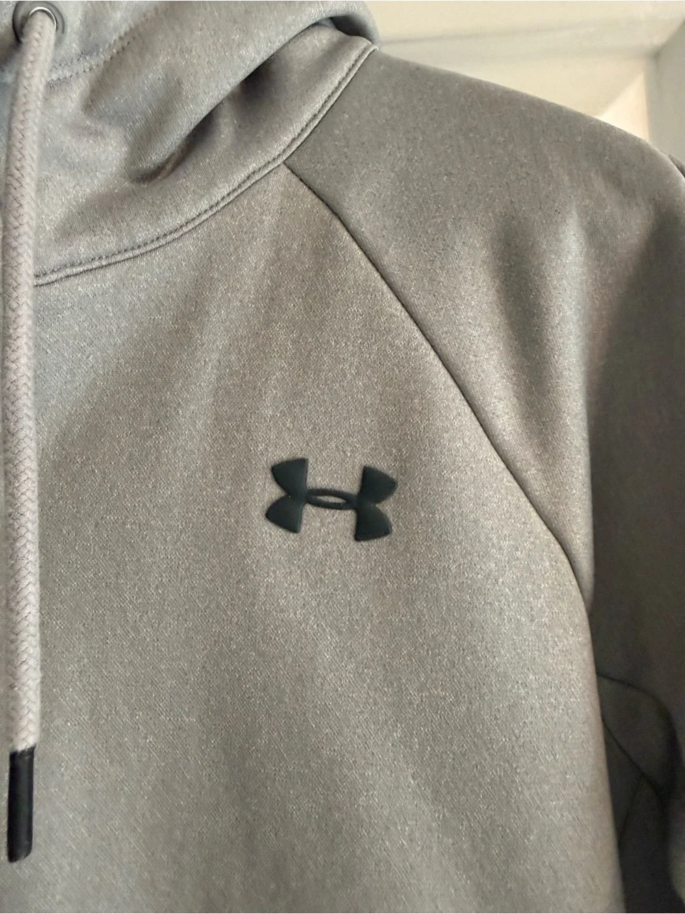 Women’s UA Zip Up Light Weight Cold Gear Grey Jacket Size M - Picture 2 of 7